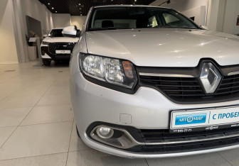 Подержанный автомобиль Renault Logan Sedan 2014 года (8 фото)