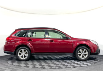 Подержанный автомобиль Subaru Outback Wagon 2012 года (4 фото)