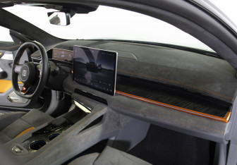 Подержанный автомобиль Zeekr 001 2023 года (12 фото)