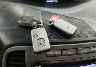 Подержанный автомобиль Toyota Venza 2013 года (15 фото)