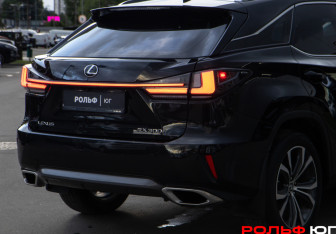 Подержанный автомобиль Lexus RX 2018 года (21 фото)