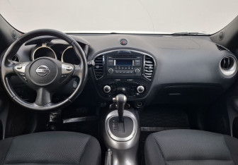 Подержанный автомобиль Nissan Juke 2012 года (12 фото)