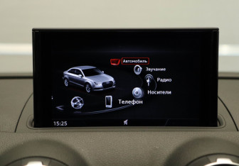 Подержанный автомобиль Audi A3 Sedan 2017 года (23 фото)