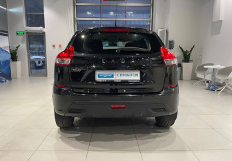 Подержанный автомобиль LADA (ВАЗ) XRAY 2017 года (5 фото)