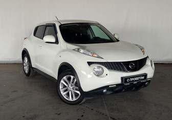 Подержанный автомобиль Nissan Juke 2014 года (3 фото)