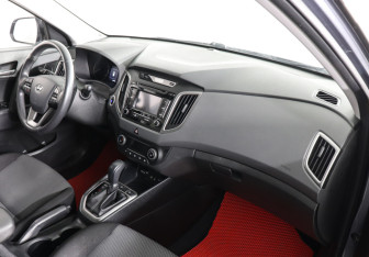 Подержанный автомобиль Hyundai Creta 2017 года (10 фото)