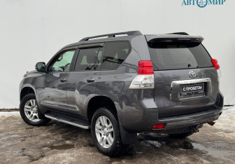 Подержанный автомобиль Toyota Land Cruiser Prado 2013 года (6 фото)