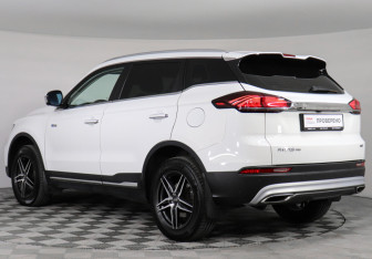 Подержанный автомобиль Geely Atlas Pro 2021 года (7 фото)