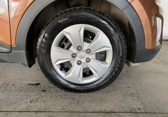 Подержанный автомобиль Hyundai Creta 2017 года (17 фото)