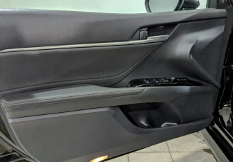 Подержанный автомобиль Toyota Camry Sedan 2020 года (19 фото)