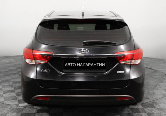 Подержанный автомобиль Hyundai i40 Wagon 2013 года (4 фото)