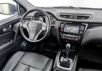 Подержанный автомобиль Nissan Qashqai 2018 года (30 фото)