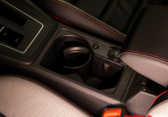 Подержанный автомобиль Volkswagen Golf GTI Hatchback 2021 года (25 фото)