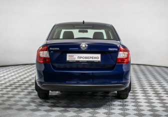 Подержанный автомобиль Skoda Rapid Liftback 2015 года (6 фото)