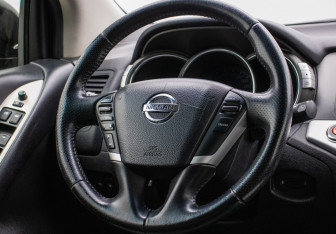 Подержанный автомобиль Nissan Murano Suv 2014 года (15 фото)
