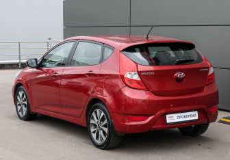 Подержанный автомобиль Hyundai Solaris Hatchback 2013 года (7 фото)