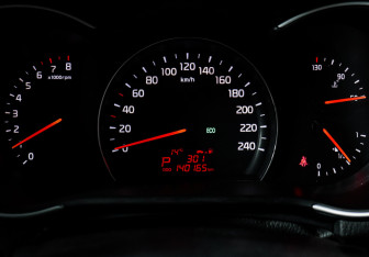 Подержанный автомобиль Kia Sorento 2017 года (11 фото)