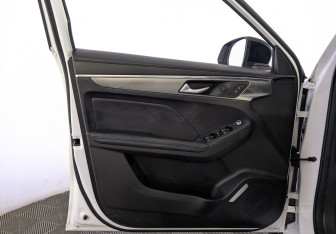 Подержанный автомобиль Haval Jolion 2024 года (19 фото)