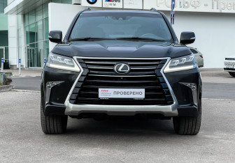 Подержанный автомобиль Lexus LX 2020 года (2 фото)