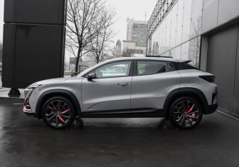 Подержанный автомобиль Changan UNI-T 2020 года (8 фото)