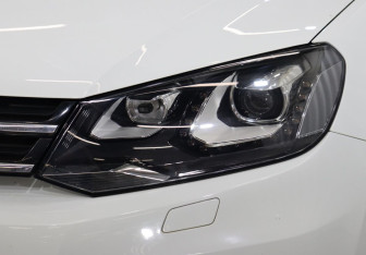 Подержанный автомобиль Volkswagen Touareg 2012 года (25 фото)