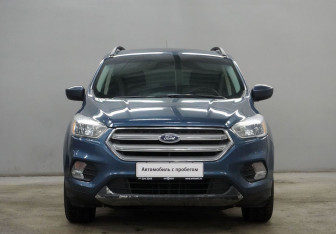 Подержанный автомобиль Ford Escape 2018 года (2 фото)