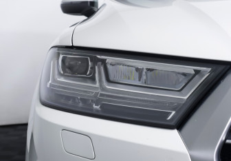 Подержанный автомобиль Audi Q7 2018 года (21 фото)