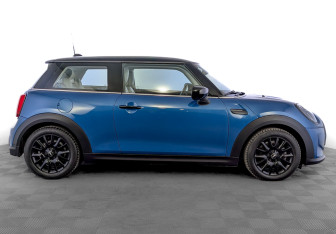 Подержанный автомобиль MINI Hatch 2021 года (4 фото)