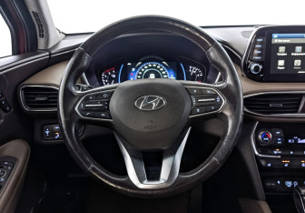 Подержанный автомобиль Hyundai Santa Fe 2020 года (22 фото)