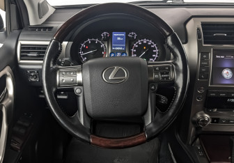 Подержанный автомобиль Lexus GX 2018 года (22 фото)