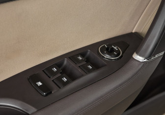 Подержанный автомобиль Hyundai i40 Sedan 2015 года (8 фото)