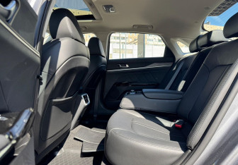 Новый Kia K5 2025 (11 фото)