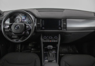 Подержанный автомобиль Skoda Kodiaq 2020 года (14 фото)