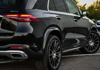 Подержанный автомобиль Mercedes-Benz GLE 2023 года (36 фото)