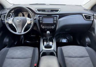 Подержанный автомобиль Nissan Qashqai 2018 года (12 фото)
