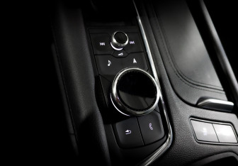 Подержанный автомобиль Cadillac XT5 2021 года (28 фото)