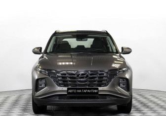 Подержанный автомобиль Hyundai Tucson 2021 года (2 фото)