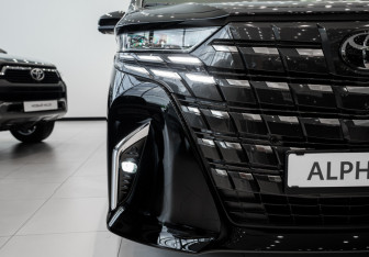 Новый Toyota Alphard 2024 (46 фото)