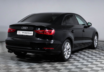 Подержанный автомобиль Audi A3 Sedan 2015 года (5 фото)