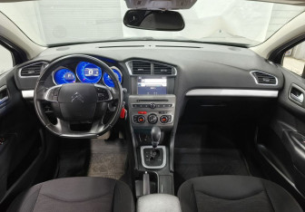 Подержанный автомобиль Citroen C4 Sedan 2015 года (13 фото)
