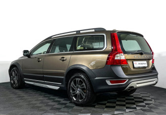 Подержанный автомобиль Volvo XC70 2013 года (7 фото)