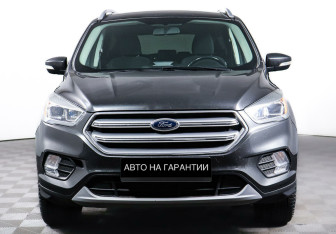 Подержанный автомобиль Ford Kuga 2017 года (2 фото)