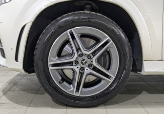 Подержанный автомобиль Mercedes-Benz GLE 2019 года (12 фото)