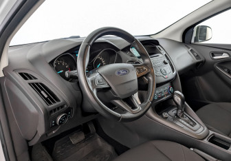 Подержанный автомобиль Ford Focus Sedan 2018 года (16 фото)