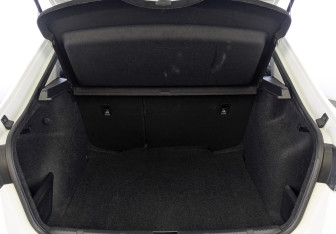 Подержанный автомобиль Skoda Rapid Liftback 2021 года (10 фото)