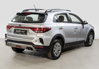 Подержанный автомобиль Kia Rio Hatchback 2021 года (5 фото)