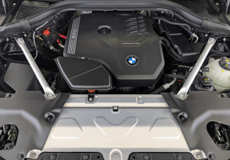 Подержанный автомобиль BMW X3 2024 года (12 фото)