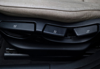 Подержанный автомобиль BMW X3 2008 года (17 фото)