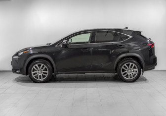 Подержанный автомобиль Lexus NX 2015 года (8 фото)