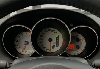 Подержанный автомобиль Mazda 3 Sedan 2008 года (20 фото)